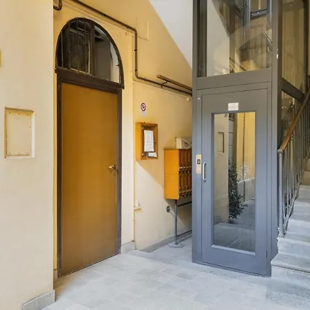 Easylife - Bellissimo Con Balconcino Panoramico Nel Vivace Quartiere Dei Navigli 아파트 *
